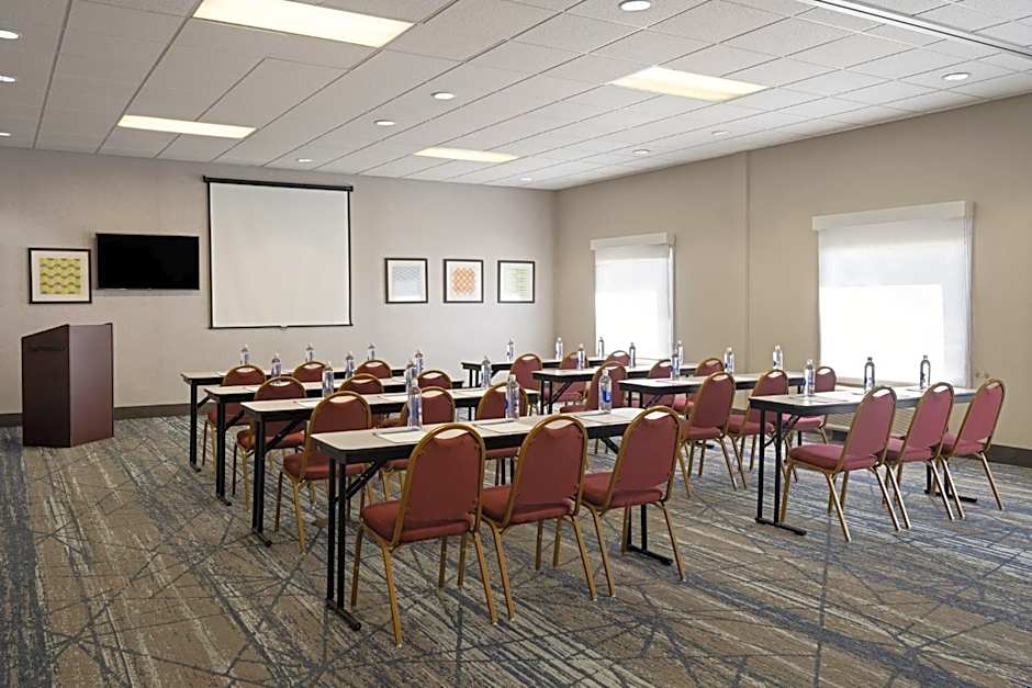 Holiday Inn Express St. Petersburg North / I-275 By IHG