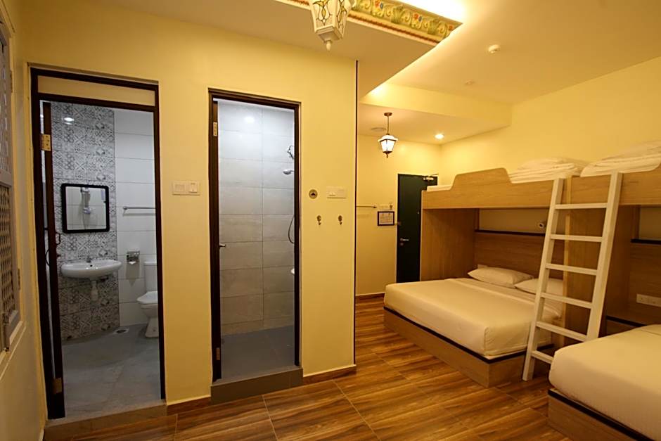 Shamrock Guest House ll