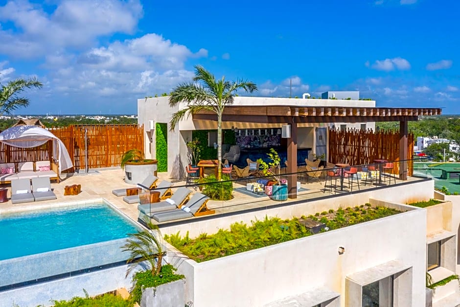 Aloft Tulum