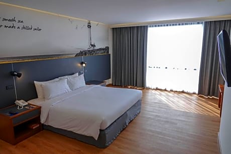 King Suite with Sea View