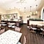 La Quinta Inn & Suites by Wyndham Sandusky