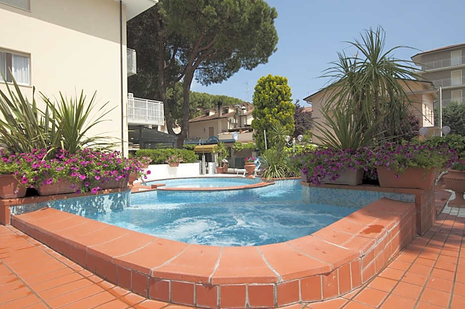 Hotel Donatella Pinarella