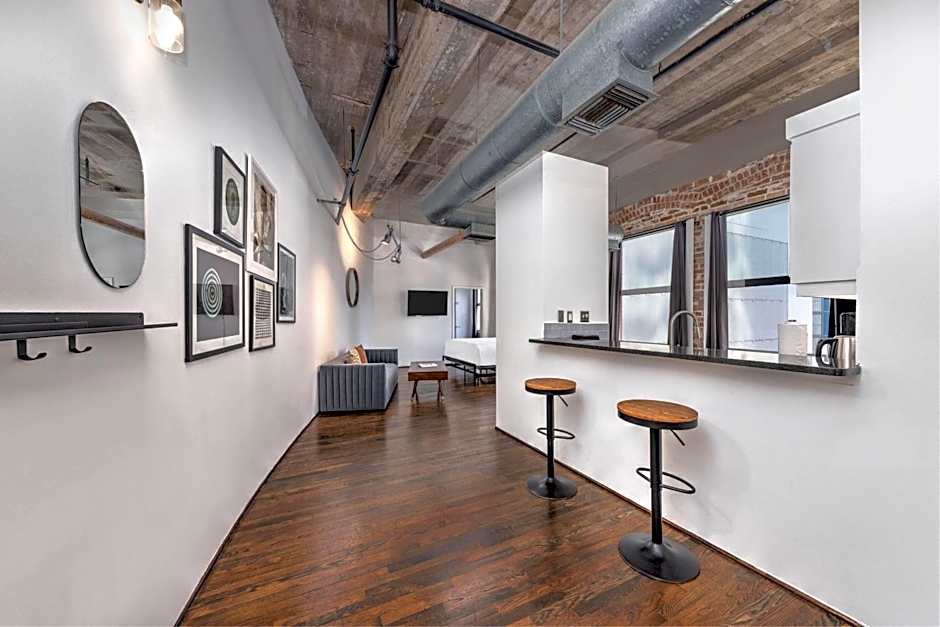 Reside Houston Downtown, a Wyndham Residence