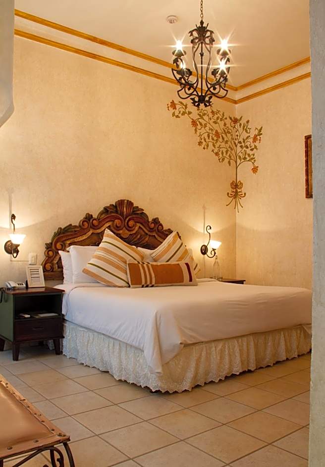 Los Pilares Hotel