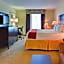 Holiday Inn Express Hotel & Suites Hamburg By IHG