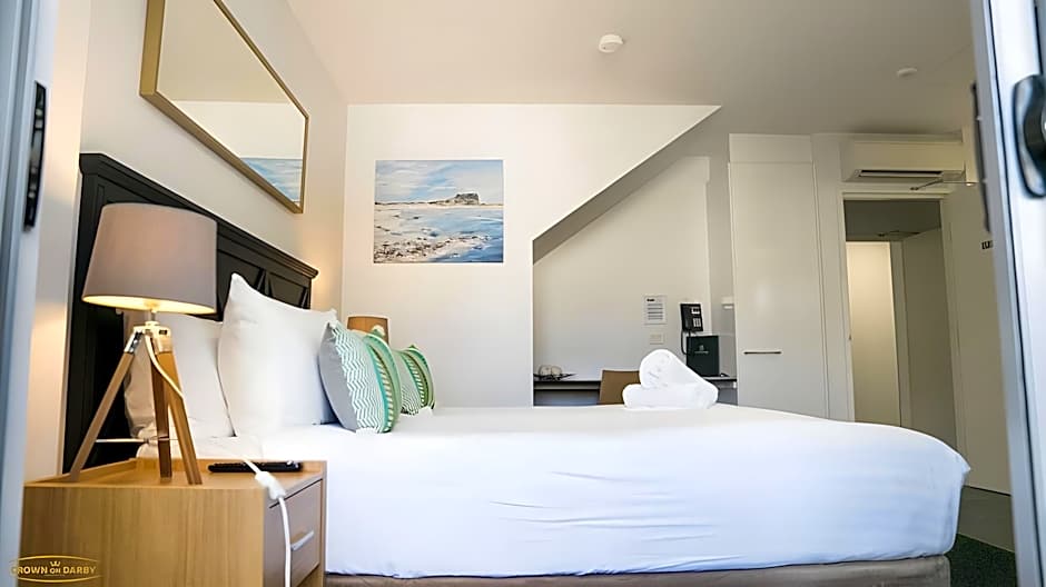 Crown on Darby Apartment