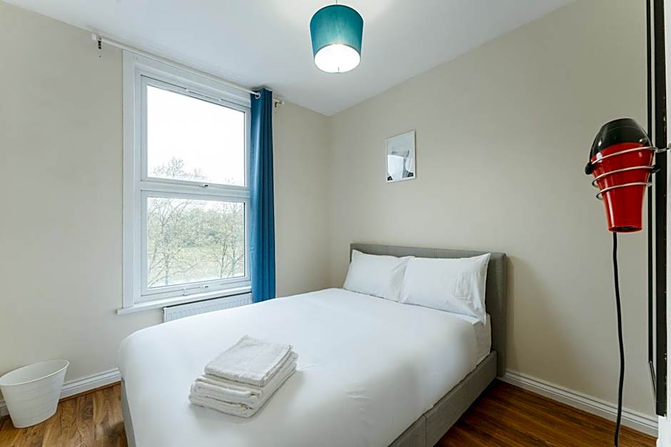 Mile End Rooms – London
