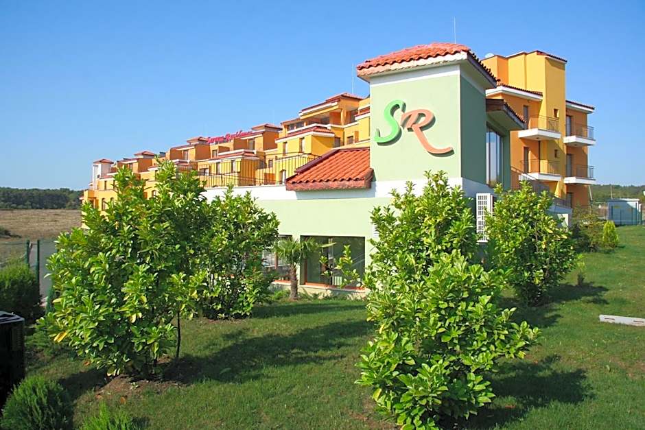 Serena Residence Aparthotel