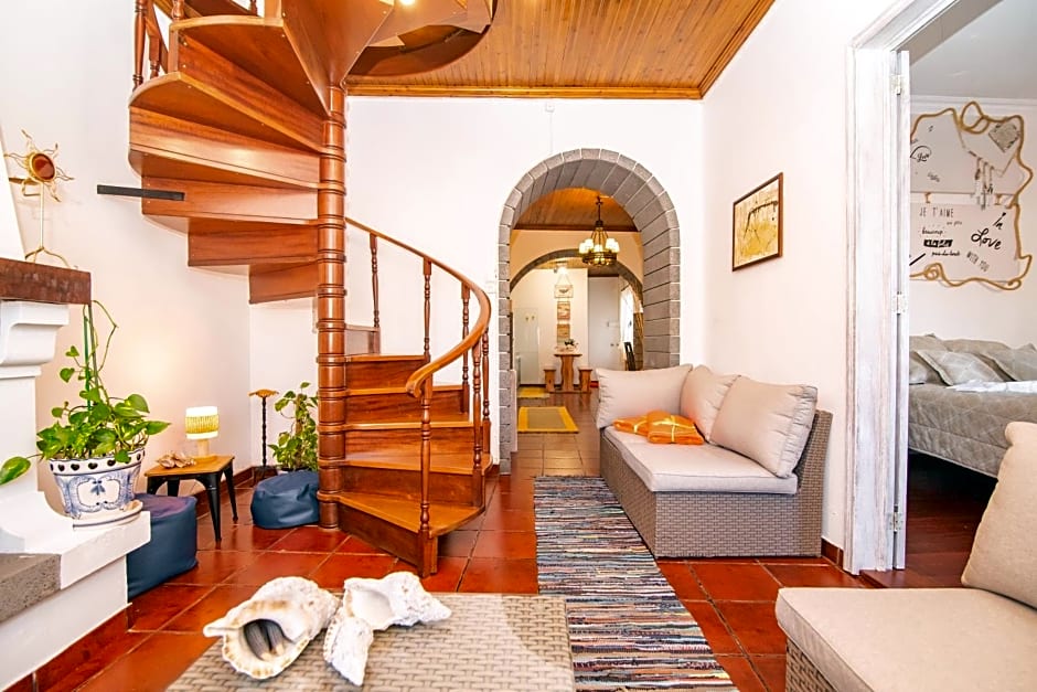 CASA INTI / INTI HOUSE FURNAS