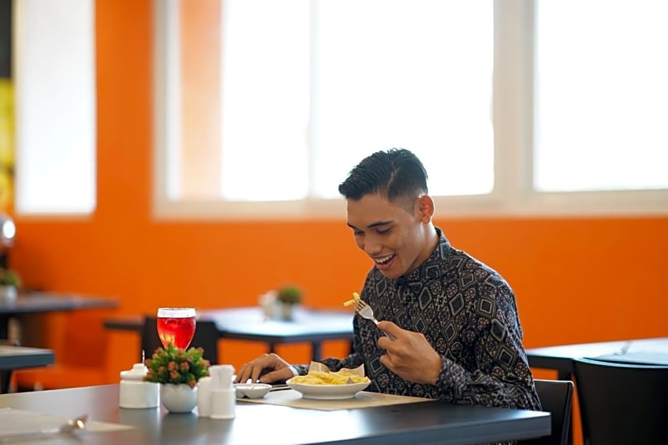 MEL'S INN MANADO