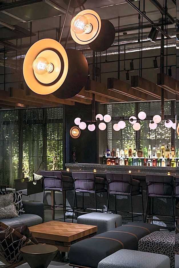 THE LIVELY AZABUJUBAN TOKYO