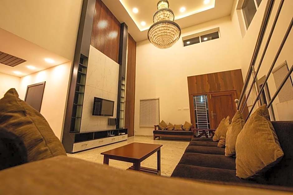 Queen's Hotel Mount garden Kodaikanal