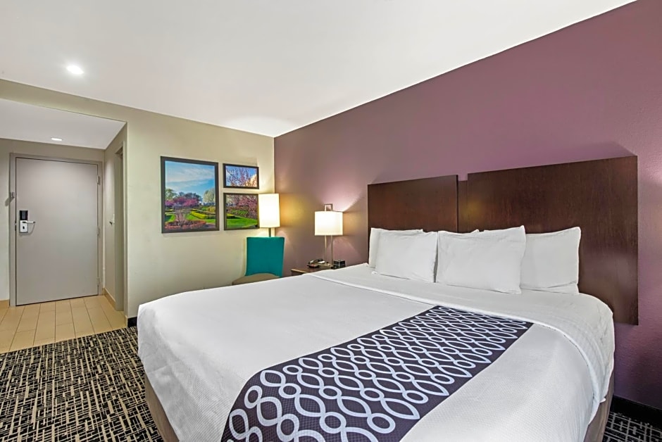 La Quinta Inn & Suites by Wyndham New Cumberland Harrisburg