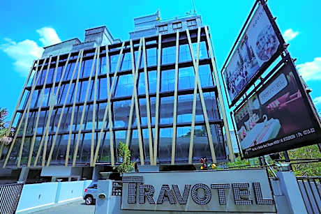 The Travotel Suites - Your Smart Stay Near Nagpur Airport and Mihan with Spacious Rooms and Rooftop