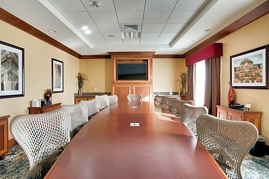 Hilton Garden Inn Milwaukee Airport