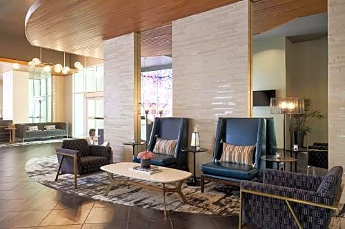 Archer Hotel Falls Church