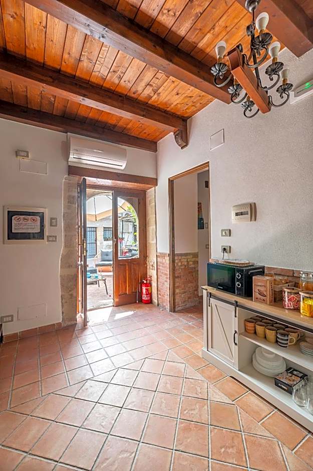 Elsa d'Ortigia - I TRE ARCHI