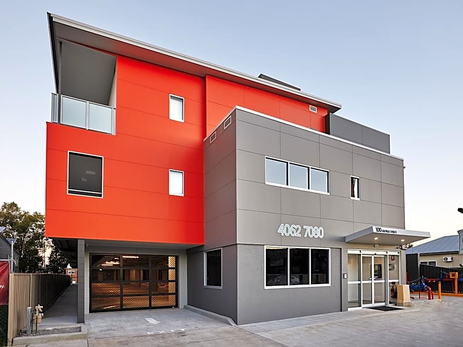 East Maitland Executive Apartments