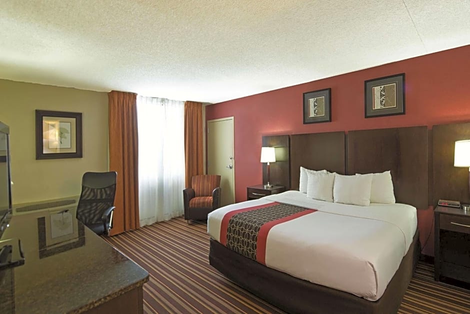 La Quinta by Wyndham Salisbury