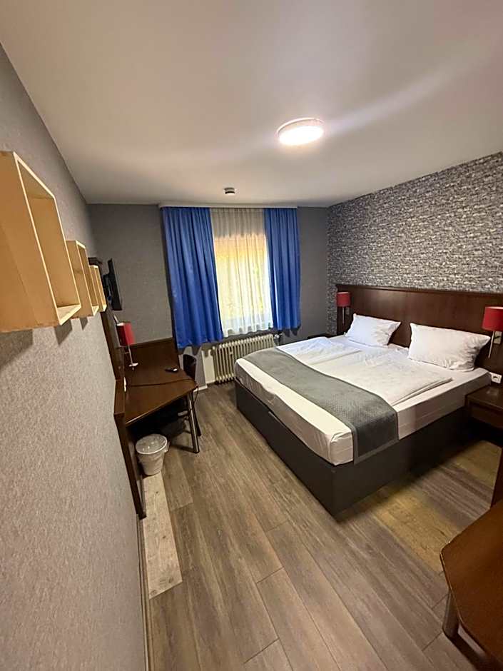 Parkhotel Lindenhof - KOSTENLOSE PARKPLÄTZE