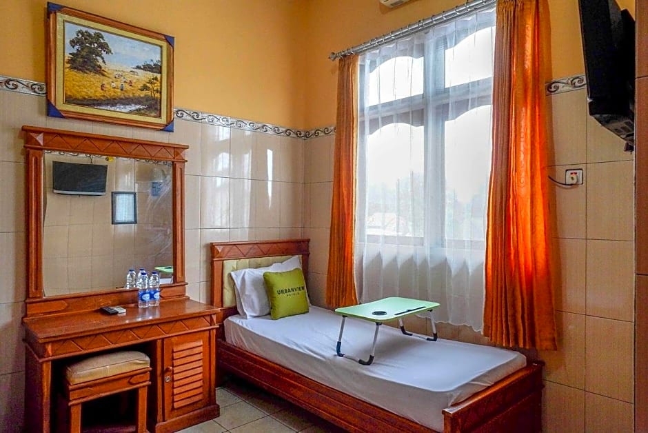 Urbanview Hotel Anugrah Kendal by RedDoorz