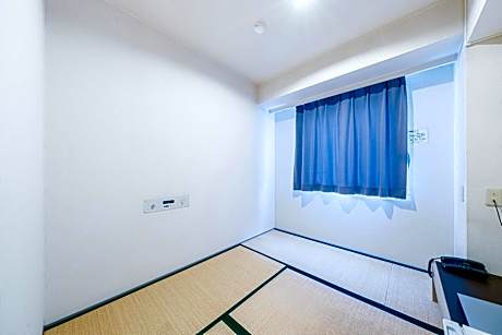 Japanese-Style Room