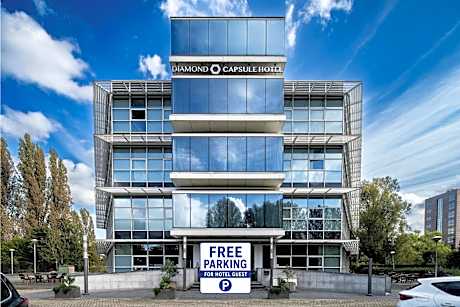 Diamond Capsule Hotel Amsterdam South
