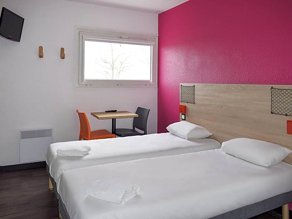 HotelF1 Bourges Le Subdray