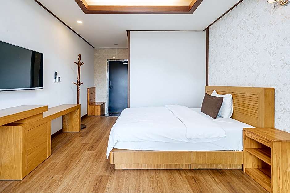 Fellisia Hotel