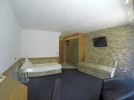 Budget Single Room