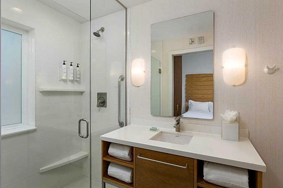 SpringHill Suites by Marriott Oceanside Beach