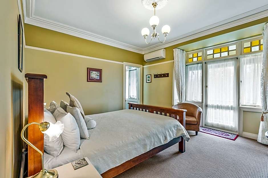 Bethany Manor Bed & Breakfast