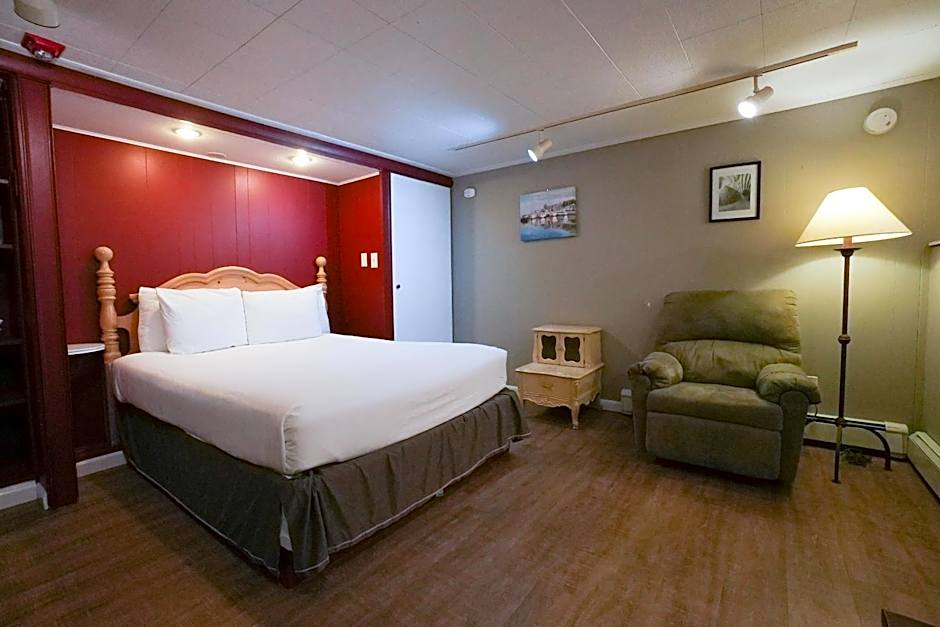Photo 1 of 6 of Studio 1 Queen Bed