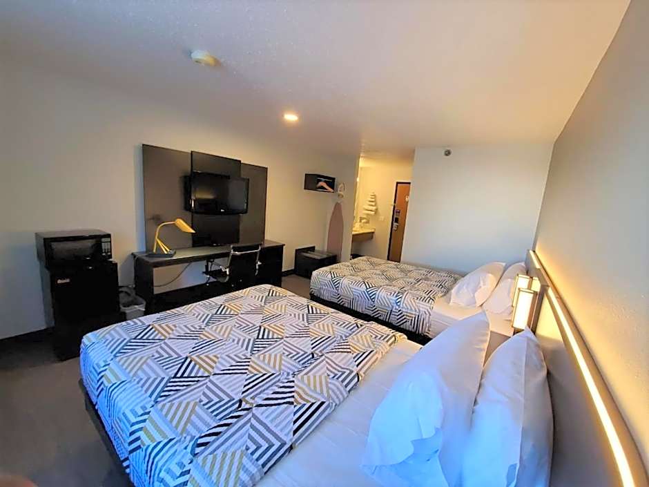 Motel 6-Kewanee, IL