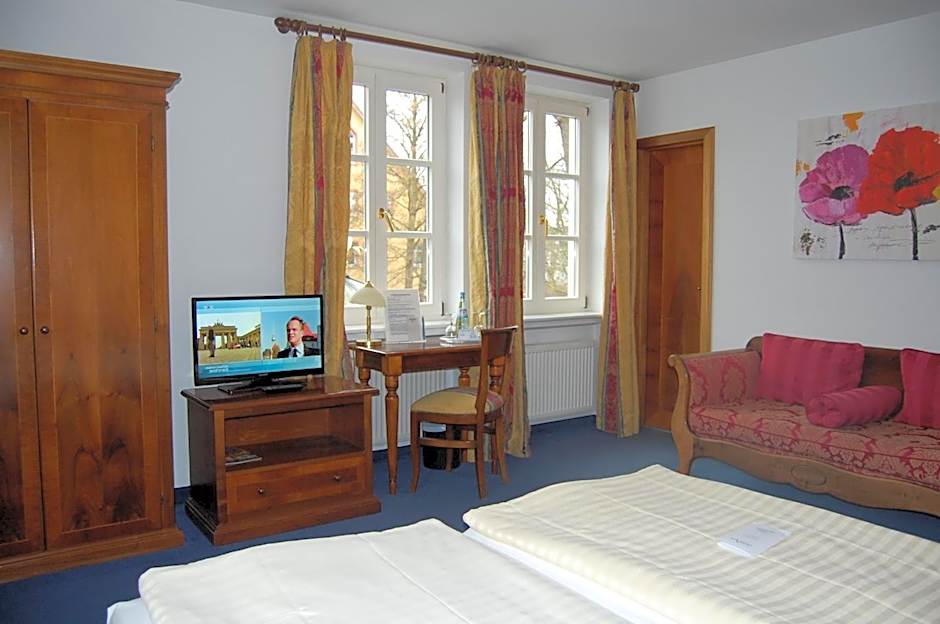 Hotel Konigin Olga