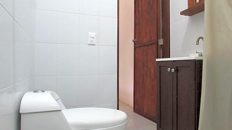 Hab #7 La Casa Del Profe Salo