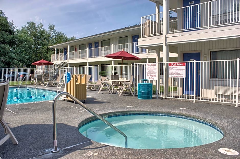 Motel 6-Seattle, WA - South