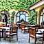 Hotel Octarna - Free On-site Parking