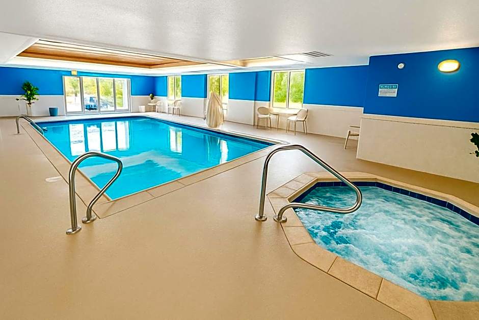 Comfort Inn & Suites Geneva- West Chicago