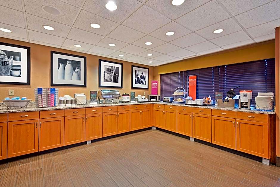 Hampton Inn By Hilton Winfield