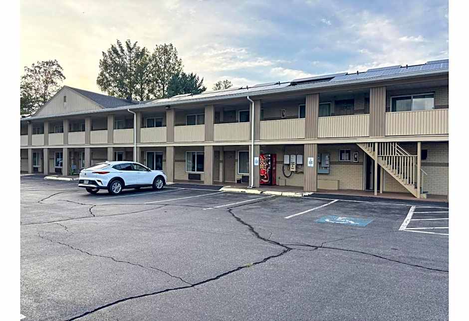 Motel 6 Old Saybrook, CT