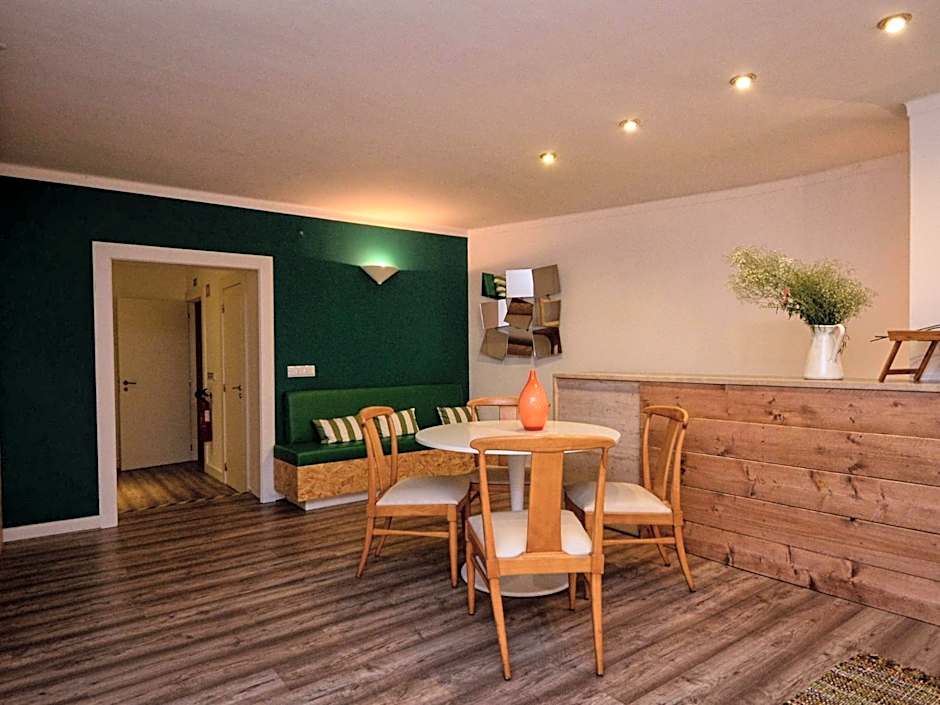 GuimaraesLiving - Hostel & Adventure