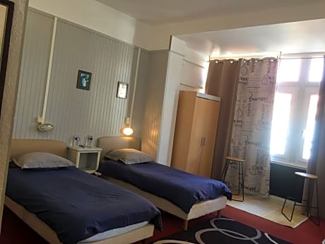Triple Room with Shower