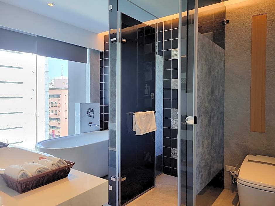 CHECK inn Taichung Zhongshan