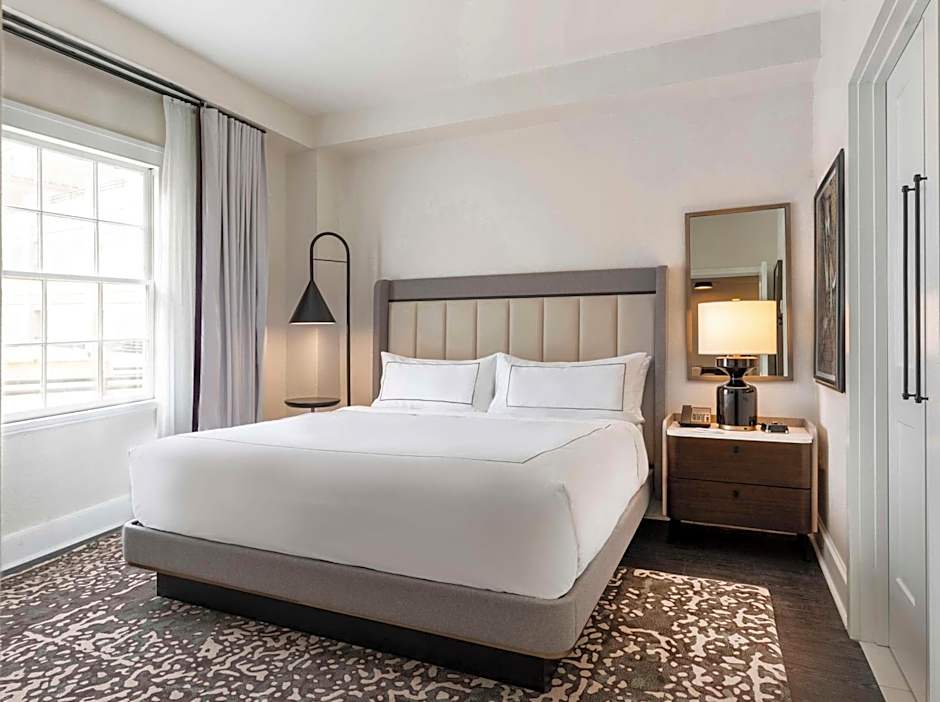 Mills House Charleston, Curio Collection by Hilton