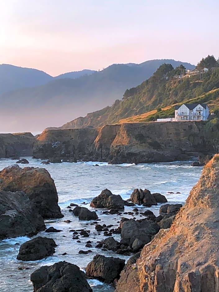 The Castle Inn of the Lost Coast