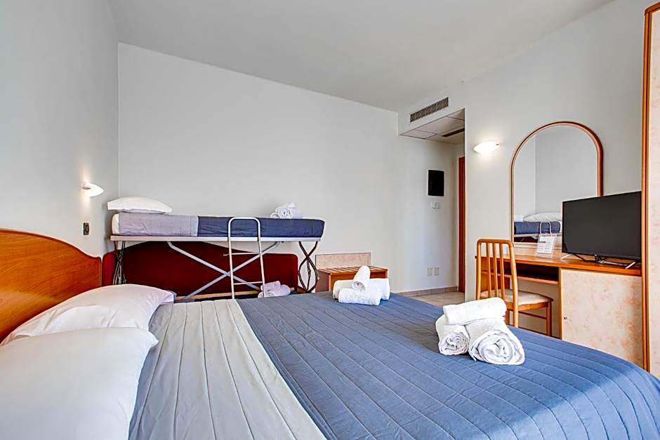 HOTEL VILLA MARIA
