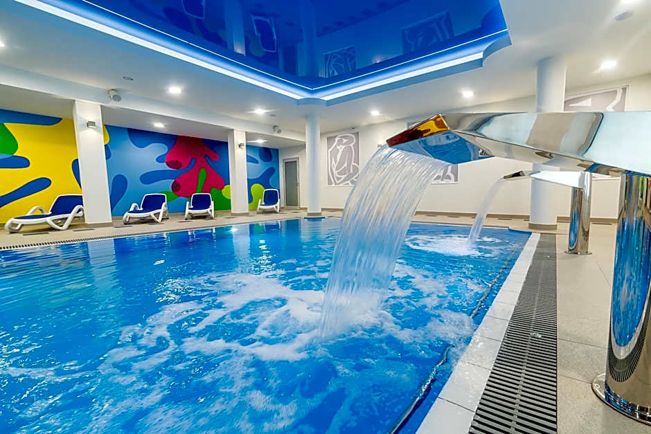 Photo 1 of 50 of Hotel New Skanpol