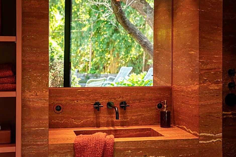 Cabosse, Boutique Palace & Spa