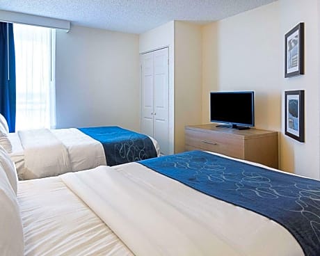2 Double Beds  Suite  No Smoking  Accessible Room
